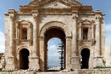 هتل Jerash Ruins