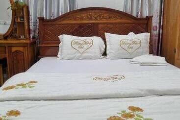 호텔 Khách Sạn Trường Thịnh