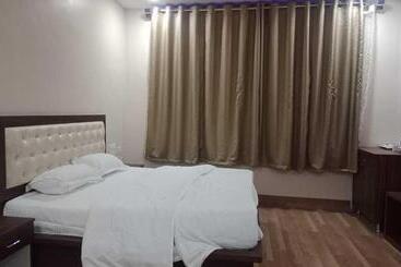 فندق S Conventions And Tsr Grand