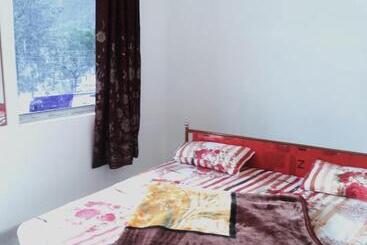 בית מלון כפרי Sudarshan Palace, Pipalkoti