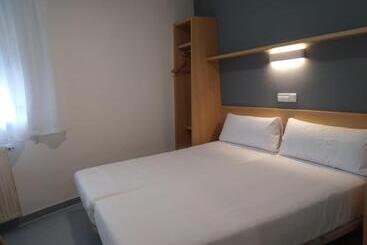 펜션 Alda Egues Rooms