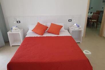 펜션 Calaluna Country House   Punta Prosciutto