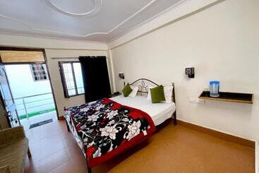 Central Hotel By Rb Group Mall Road Prime Location In Front Of Naini Lake Hygiene And Spacious Room