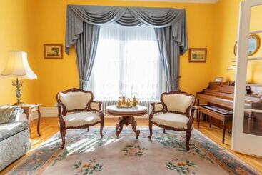 مبيت وإفطار Fitzroy Hall