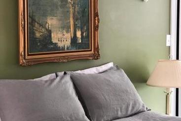 Mahogany Manor Bed & Breakfast