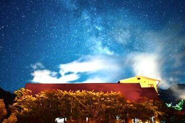 旅館 筋肉と自然と遊ぶ宿 田島館