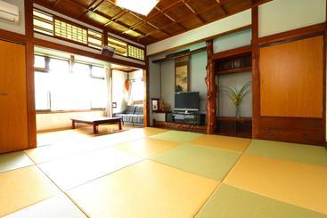 ریوکان Tozanguchi Onsen
