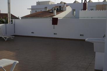 Hostel & Gym Relise   Albergue Juvenil