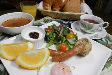 تختخواب و صبحانه Natural House Pure 21