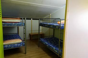 Hostel & Gym Relise   Albergue Juvenil