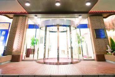 هتل Crown Palais Kofu