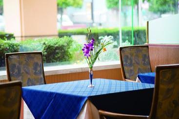 هتل Crown Palais Kofu
