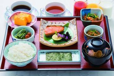 هتل Crown Palais Kofu