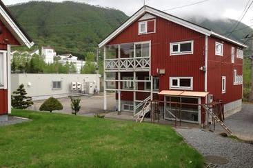 هتل Rusutsu Lodges Pension Lilla Huset