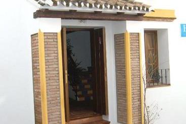 هتل Rural Casares