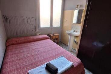 旅馆 Pension Suiza