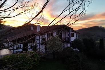 ベッドアンドブレックファースト Casa Rural Olazi