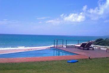 تختخواب و صبحانه Villa Biarritz