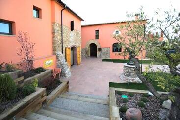 Отель Can Panyella