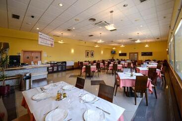 酒店 Castillo El Burgo