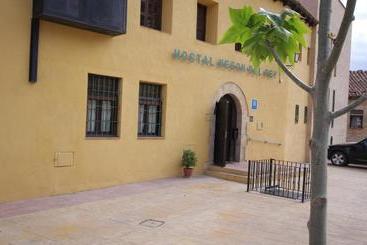 هتل Hostal Mesón Del Rey