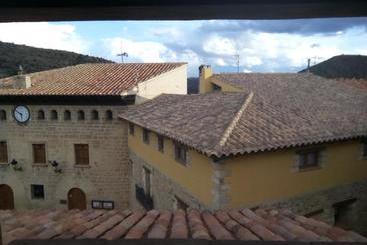 هتل Hostal Mesón Del Rey