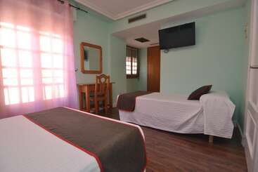 فندق Hostería El Bodegón De Gredos