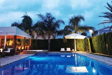 호텔 La Gastrocasa   Adults Only