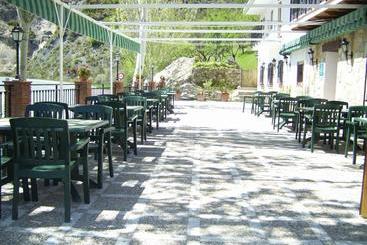 هتل La Higuera