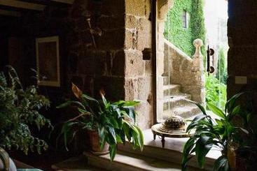 هتل Pazo De Bentraces