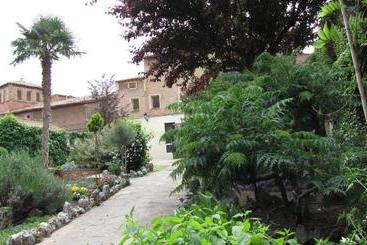 فندق Posada Del Almudí
