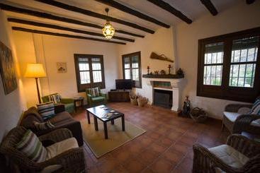 تختخواب و صبحانه Casa Olea Hotel Rural