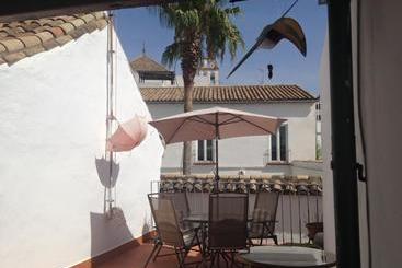 تختخواب و صبحانه El Sueño Hostel