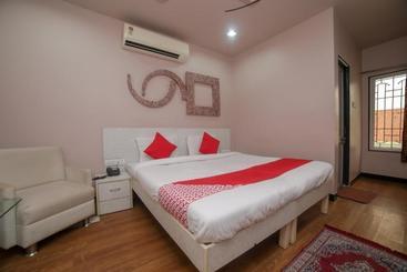 تختخواب و صبحانه Gayatri Inn Annex