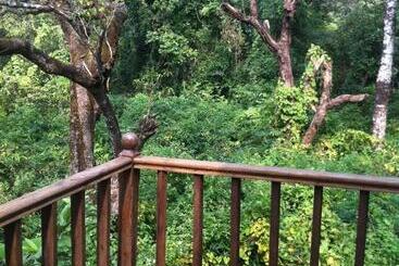 تختخواب و صبحانه Michele S Garden