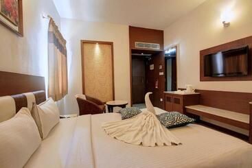 هتل Prince Gardens