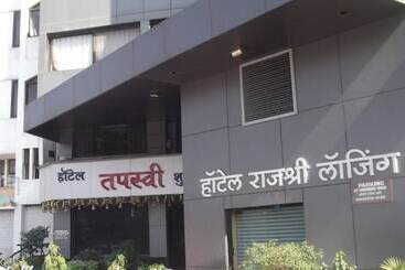 בית מלון כפרי Rajshree Lodging