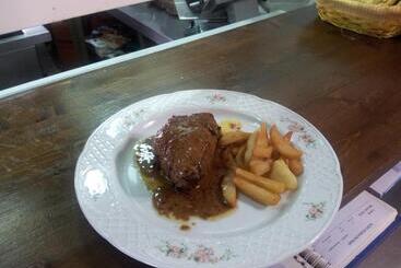 فندق Restaurante Sonsoles