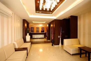 هتل Surya Prime