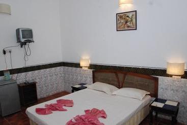استراحتگاه Fatima Guest House