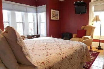 Bayberry House Bed And Breakfast