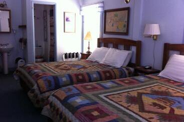 צימר Pullman House Inn