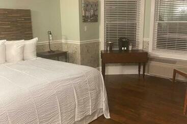 Bed and Breakfast The Inn At 161