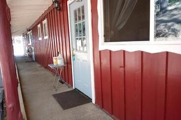 민박 Yosemite Paradise Inn