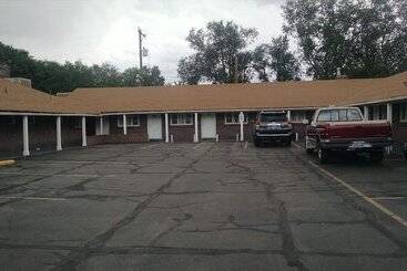 Holiday Motel