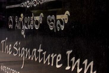 ホテル The Signature Inn