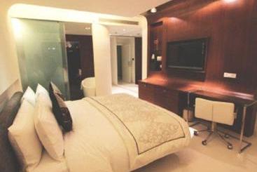 The Hotel Hindusthan International