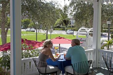 تختخواب و صبحانه Palm Beach Hibiscus Downtown