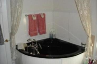 Emerald Necklace Inn Bed And Breakfast