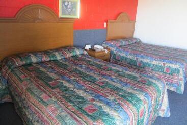 فندق على الطريق Budget Inn Adair